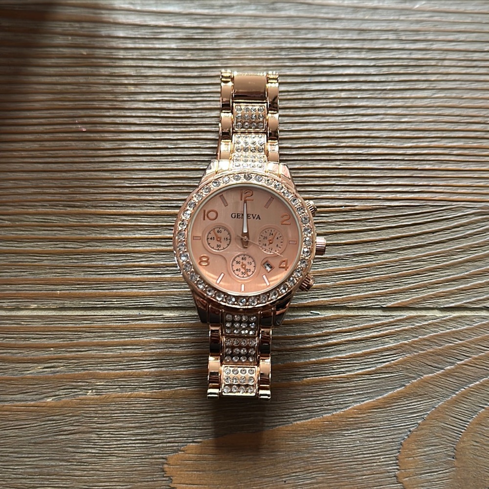 Luxury unisex crystal rose gold watch